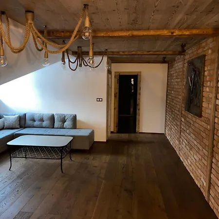 Fabrik Apartmán *